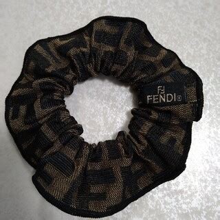 fendi シュシュ